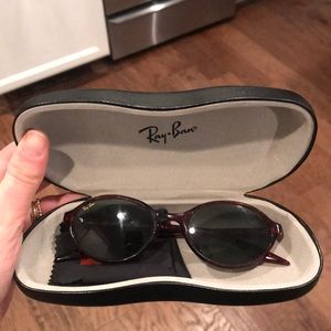 Rayban tortoise round oval sidestreet
